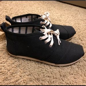 TOMS WOMEN'S BOTA BOOTS